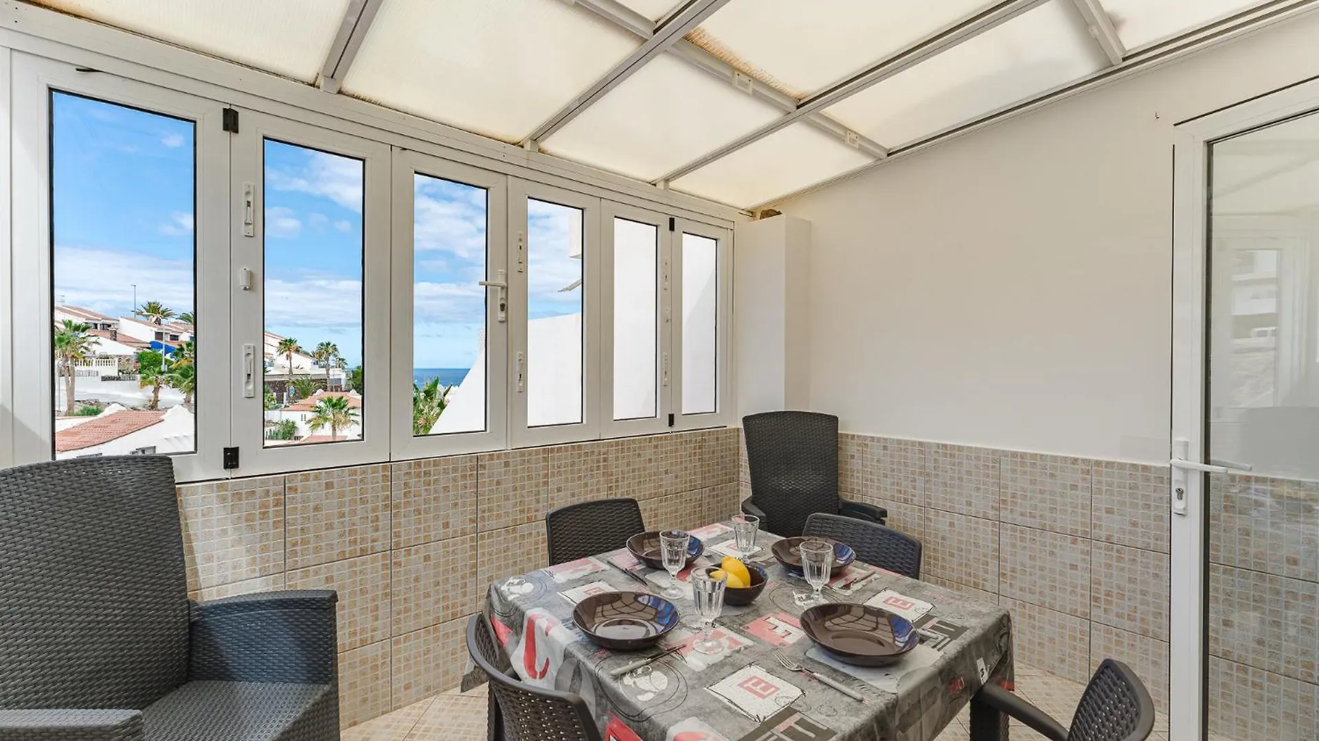Sea View Apartment - Holiday Valley Costa Adeje 0*, 阿德耶 西班牙